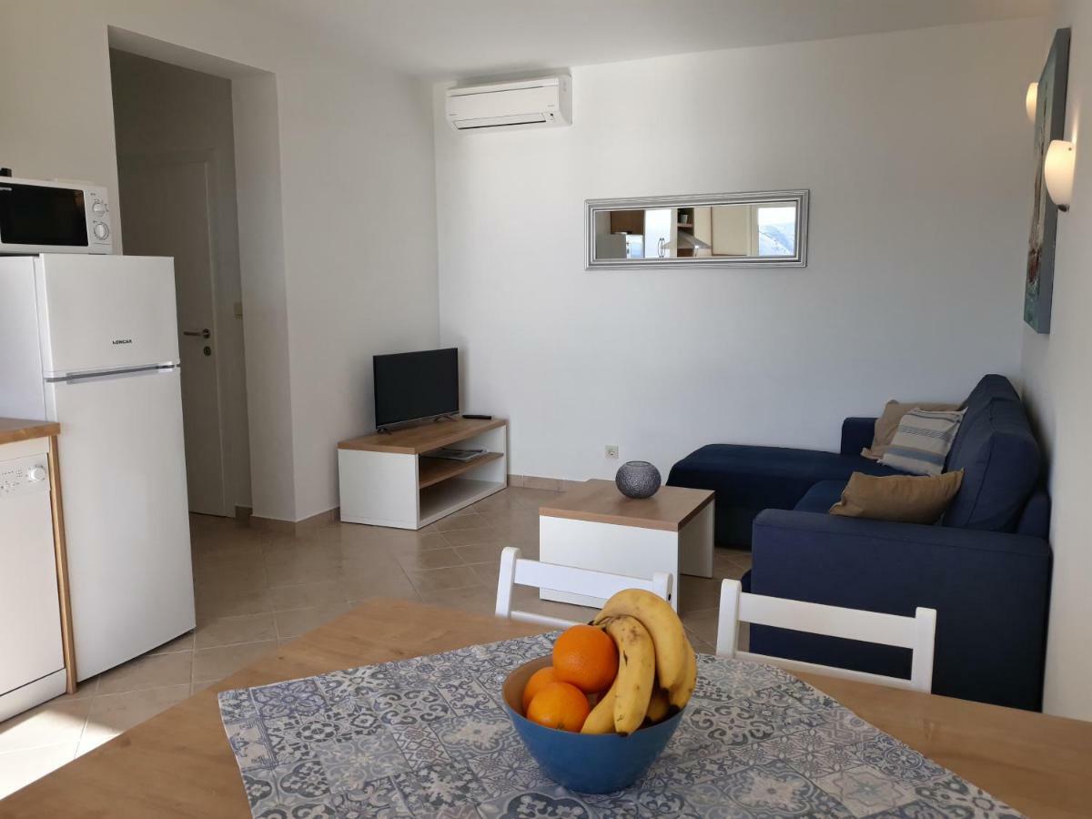 Haus Mit Meerblick Lopar Buitenkant foto